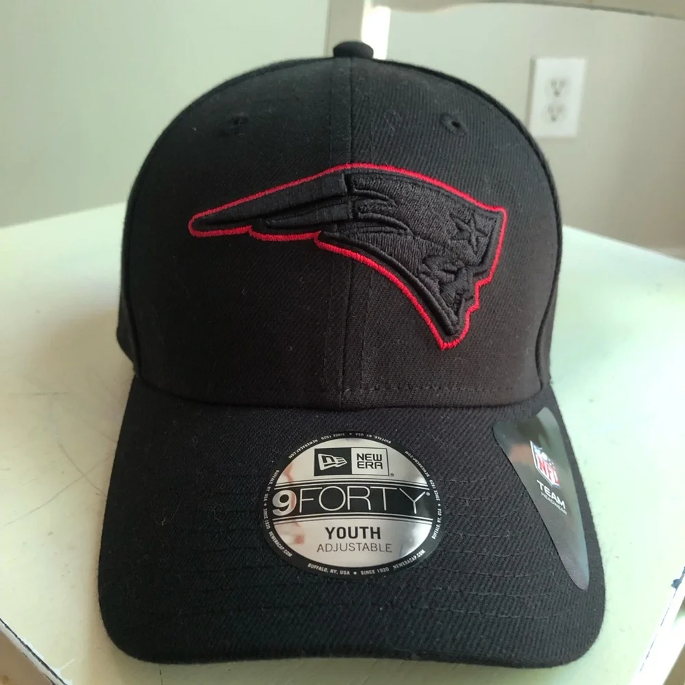 New w Tag: New Era New England Patriots SnapBack Hat. One Size Adjustable
